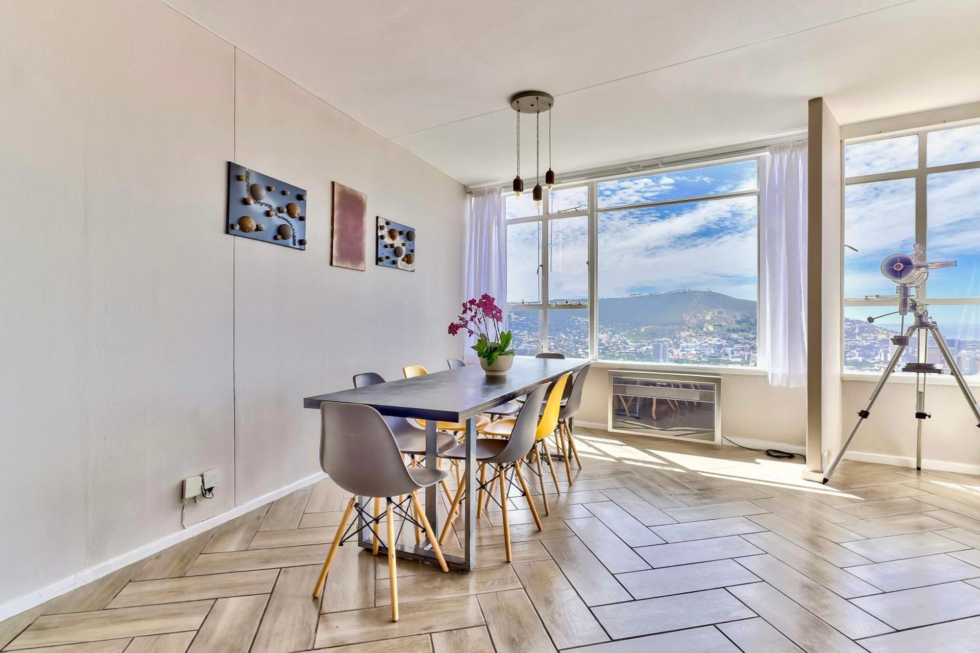 The Scenic Disa Park Apartment, Table Mountain, & Ocean Views Appartement