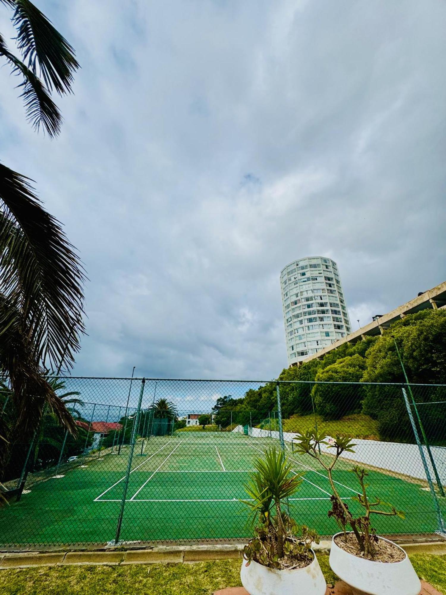 The Scenic Disa Park Apartment, Table Mountain, & Ocean Views * Cape Town